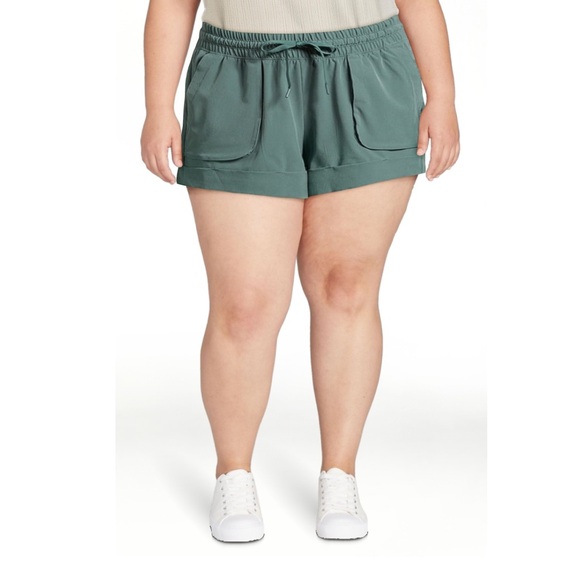 Avia Women's Woven Shorts with Porkchop Pockets, 3" Inseam, Sizes XXXL - Picture 10 of 10
